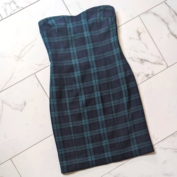 Club Monaco Dresses & Skirts - Clun Monaco Plaid Wool Mini Dress